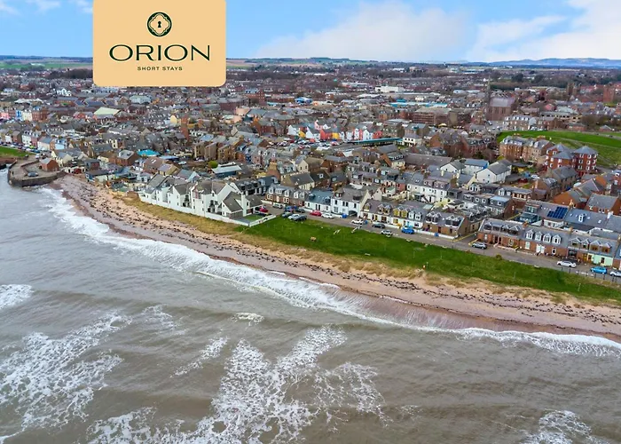 Creel Cottage No 4, Panoramic Sea Views, Beach Front Access, Free Parking, Fully Equipped, 2Mins To Pier, Walking Trail At The Cliffs, Long Stay Rates And Reduced Price Guaranteed - Only By Orion Short Stays