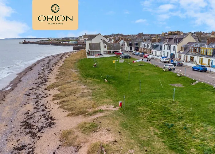 Creel Cottage No 4, Panoramic Sea Views, Beach Front Access, Free Parking, Fully Equipped, 2Mins To Pier, Walking Trail At The Cliffs, Long Stay Rates And Reduced Price Guaranteed - Only By Orion Short Stays