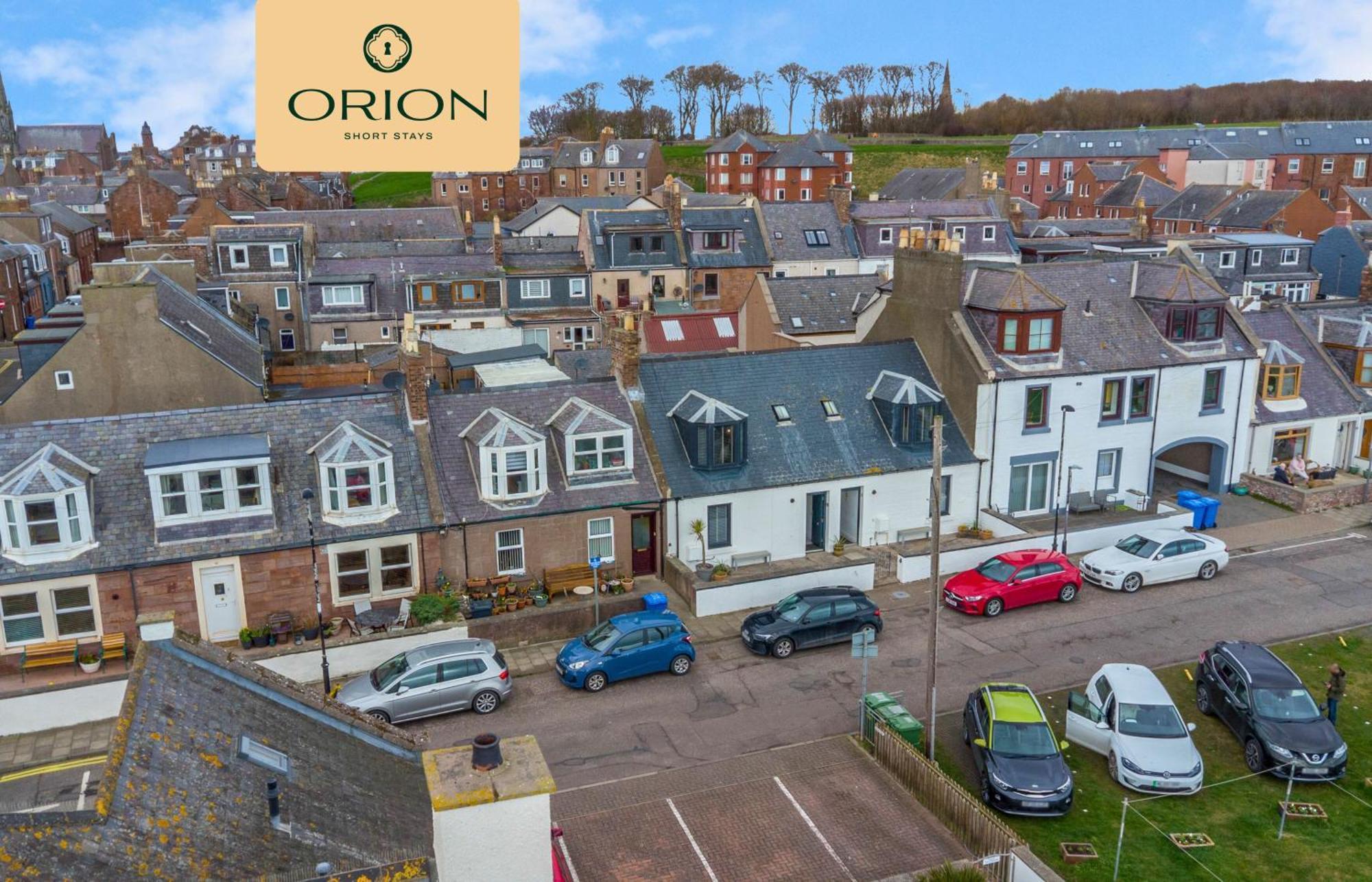 Creel No 4, Panoramic Sea Views, Front Access, Free Parking, Fully Equipped, 2mins To Pier, Walking Trail At The Cliffs, Long Rates And Reduced Price Guaranteed - Only By Orion Short * Arbroath