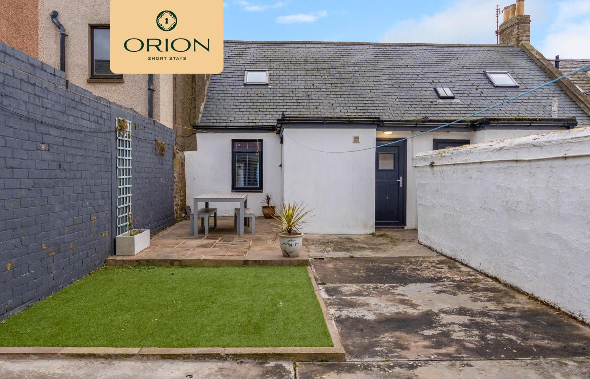 Holiday home Creel No 4, Panoramic Sea Views, Front Access, Free Parking, Fully Equipped, 2mins To Pier, Walking Trail At The Cliffs, Long Rates And Reduced Price Guaranteed - Only By Orion Short *