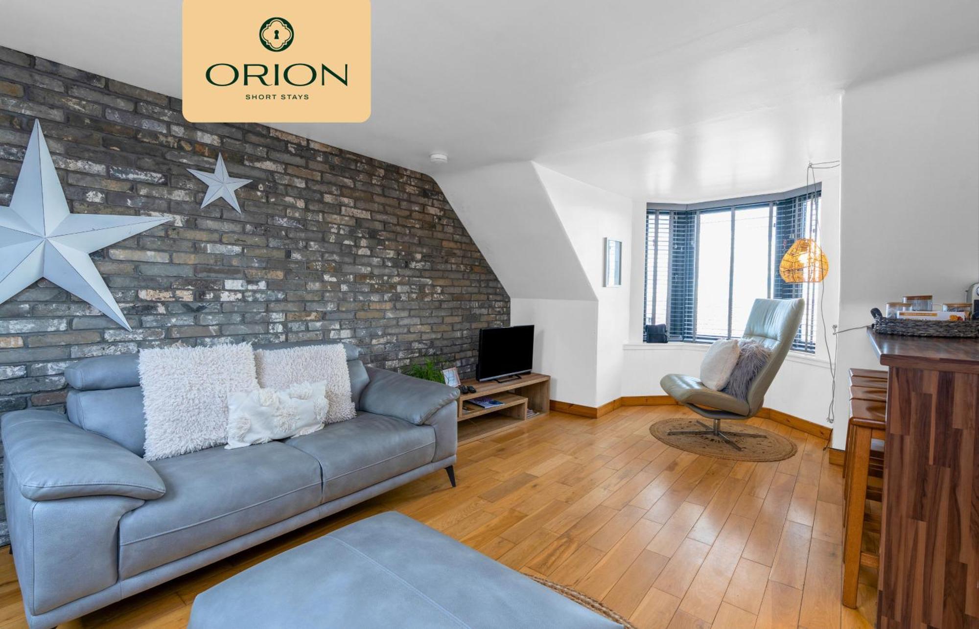 Creel No 4, Panoramic Sea Views, Front Access, Free Parking, Fully Equipped, 2mins To Pier, Walking Trail At The Cliffs, Long Rates And Reduced Price Guaranteed - Only By Orion Short *