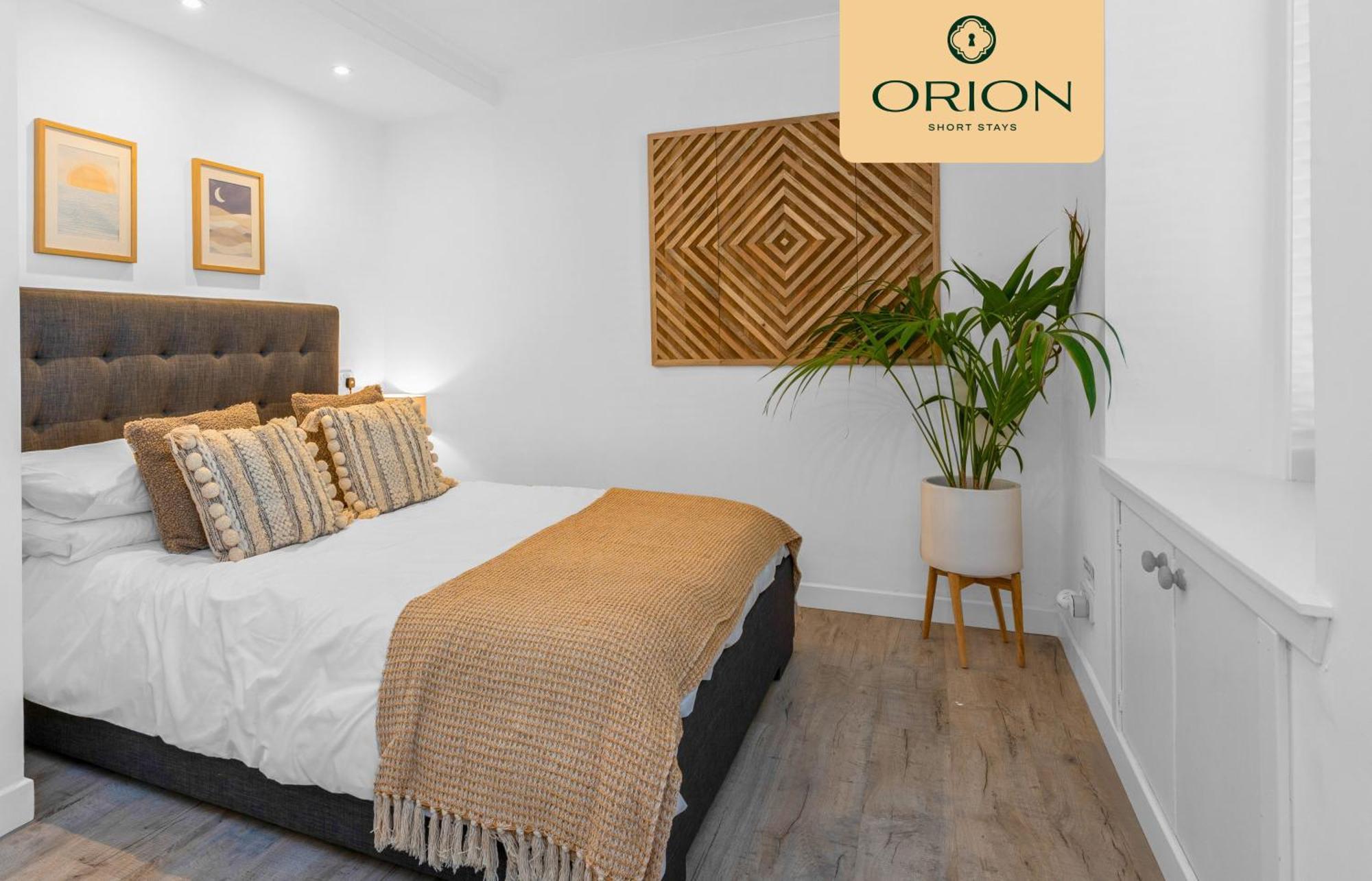 Creel No 4, Panoramic Sea Views, Front Access, Free Parking, Fully Equipped, 2mins To Pier, Walking Trail At The Cliffs, Long Rates And Reduced Price Guaranteed - Only By Orion Short