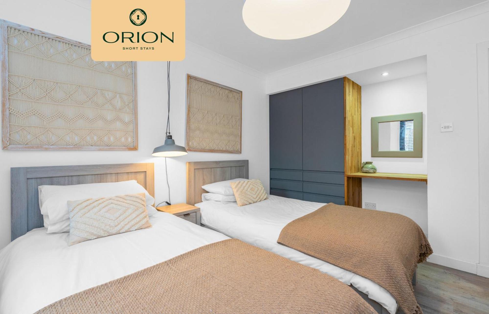 Holiday home Creel No 4, Panoramic Sea Views, Front Access, Free Parking, Fully Equipped, 2mins To Pier, Walking Trail At The Cliffs, Long Rates And Reduced Price Guaranteed - Only By Orion Short *