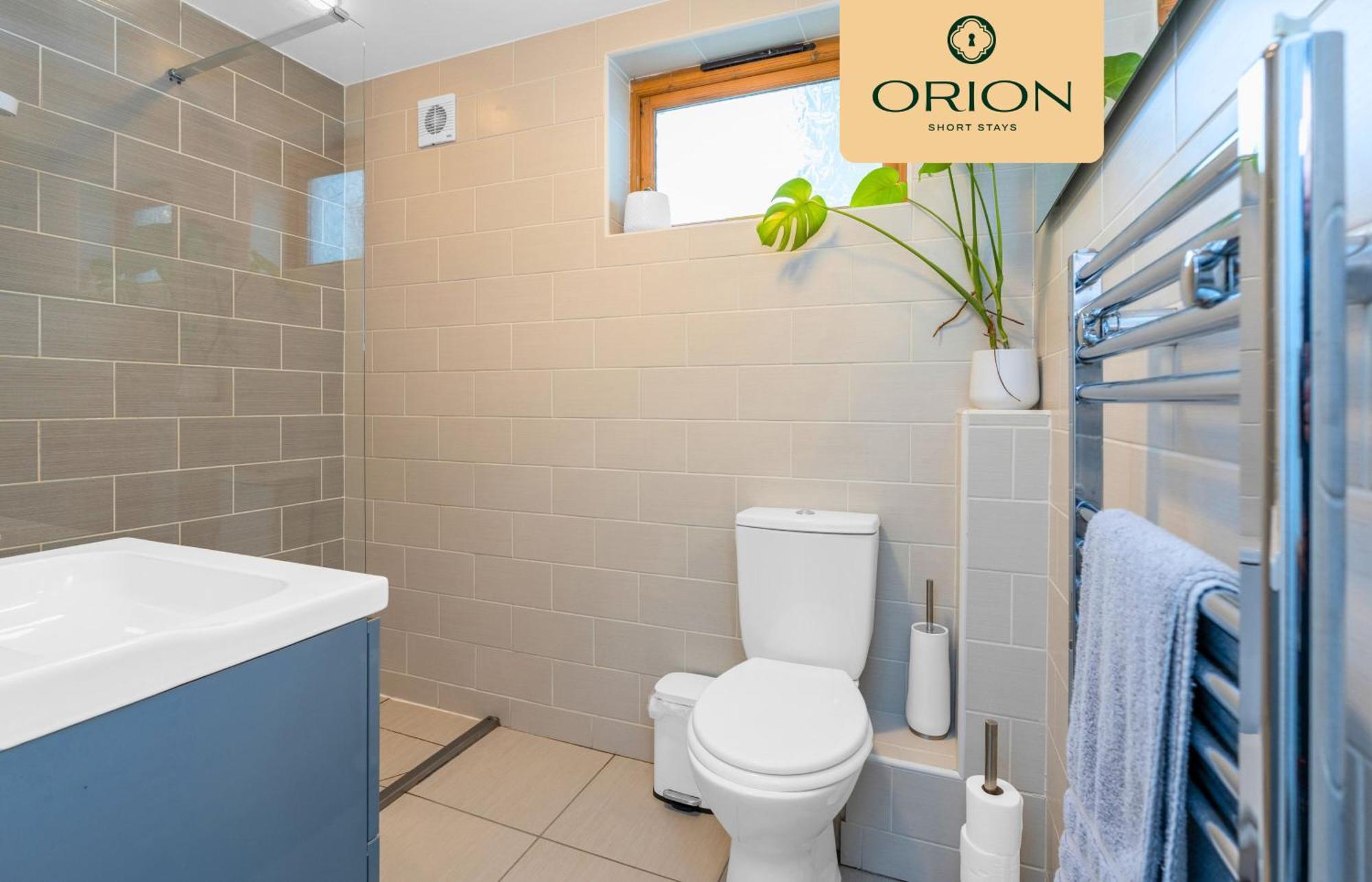 Creel No 4, Panoramic Sea Views, Front Access, Free Parking, Fully Equipped, 2mins To Pier, Walking Trail At The Cliffs, Long Rates And Reduced Price Guaranteed - Only By Orion Short * Arbroath